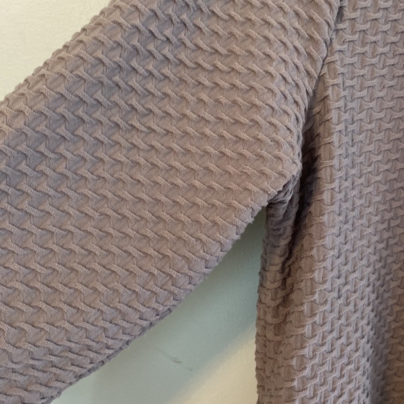 B.Young Grey Pullover Textured Top Zip in Back - Picture 3 of 6